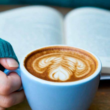 10 libros para leer con un buen café