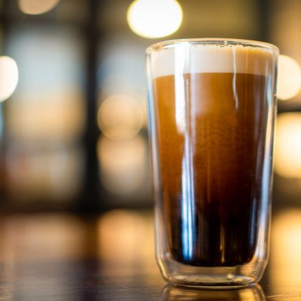 Baqué y La Salve colaboran en un proyecto para crear el nuevo Nitro Cold Brew Coffee