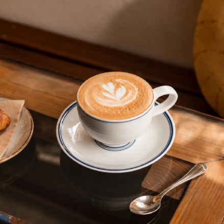¿Por qué algunas personas no pueden empezar el día sin café?