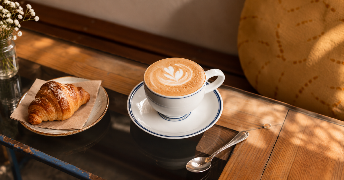¿Por qué algunas personas no pueden empezar el día sin café?